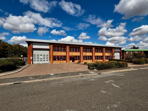 Unit 12, St Martins Way, Bedford, MK42