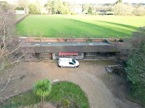 Burleys Corner, Moorhurst Lane, South Holmwood, RH5