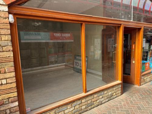 Unit 3 The Galleria, 180-182 George Lane, South Woodford, London, E18