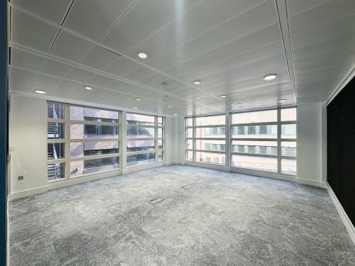 The Connection, 198 High Holborn, Holborn, London, WC1V
