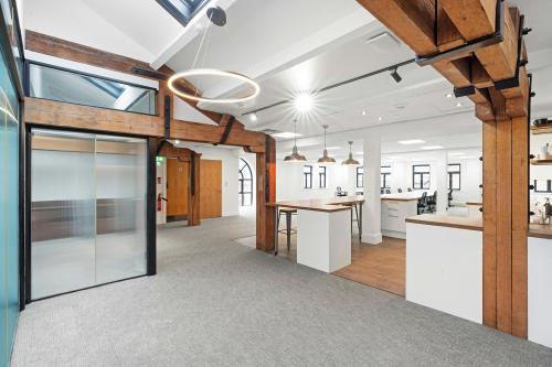 Aintree House, 1 York Place, Leeds, LS1