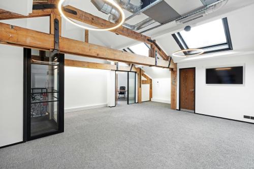 Aintree House, 1 York Place, Leeds, LS1