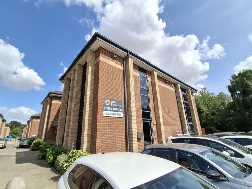14 Queensbridge, Northampton, NN4
