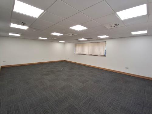 14 Queensbridge, Northampton, NN4
