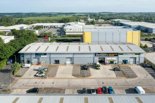 Unit 2, Dukes Park, Edinburgh Way, Harlow, CM20