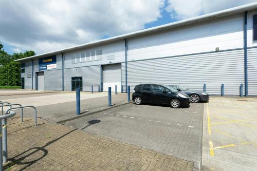 Unit 2, Dukes Park, Edinburgh Way, Harlow, CM20