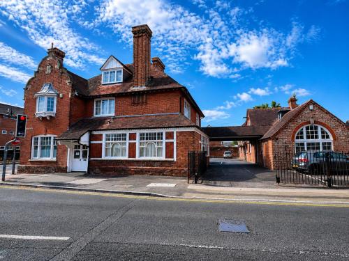 Badger House, Salisbury Road, Blandford Forum, DT11
