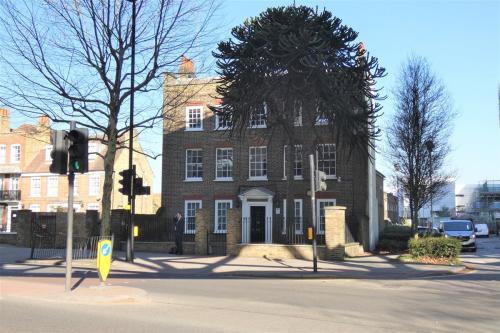 Suite 4 Prospect House, 67 Boston Manor Road, Brentford, TW8