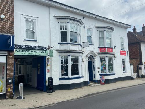 Lyndum House 12-14, High Street, Petersfield, GU32