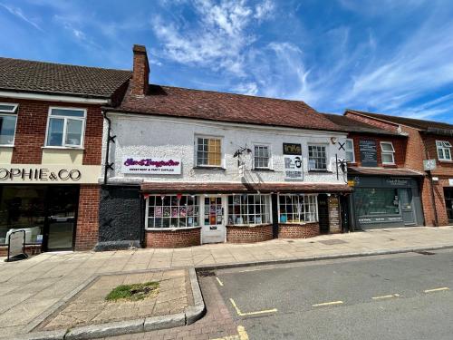 18 & 19 The Broadway, Thatcham, RG19
