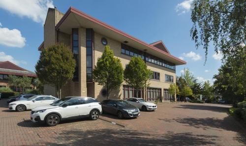 Sunningdale, The Belfry, Colonial Way, Watford, WD24