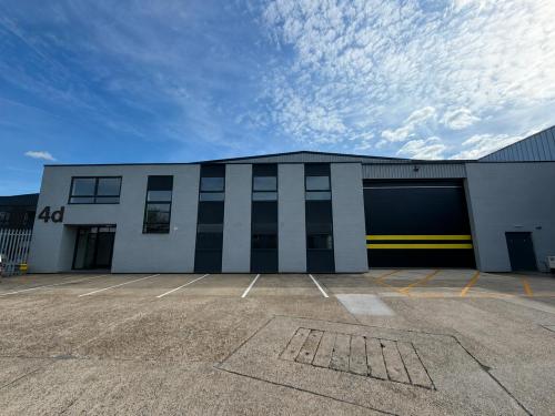 Unit 4D, Swallowfield Industrial Estate, Swallowfield Way, Hayes, UB3