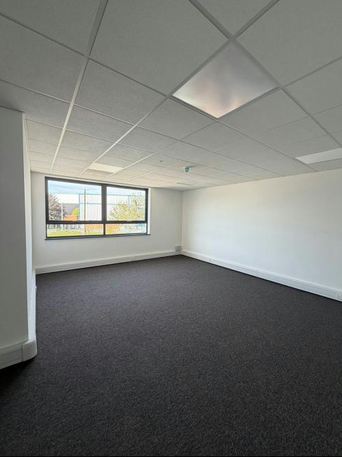 Unit 4D, Swallowfield Industrial Estate, Swallowfield Way, Hayes, UB3