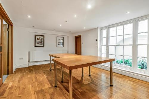 19 Wharfdale Road, Kings Cross, London, N1