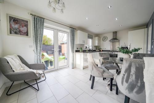1, Horsepool Avenue, Stanton under Bardon, Markfield, LE67