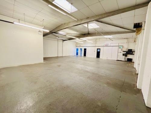 Unit 3, Bone Lane Industrial Estate, Newbury, RG14