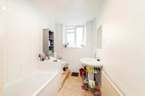 Unit 1, Juniper Park, Fenton Way, Basildon, SS15