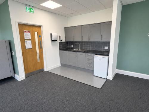 Unit 4, Wycombe Logistics Centre, Lincoln Road, High Wycombe, HP12
