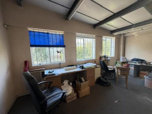 Unit 20, Park Street Industrial Estate, Osier Way, Aylesbury, HP20