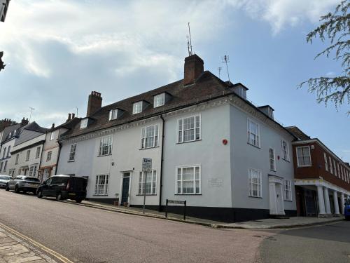 1A The Broadway, Old Hatfield, AL9