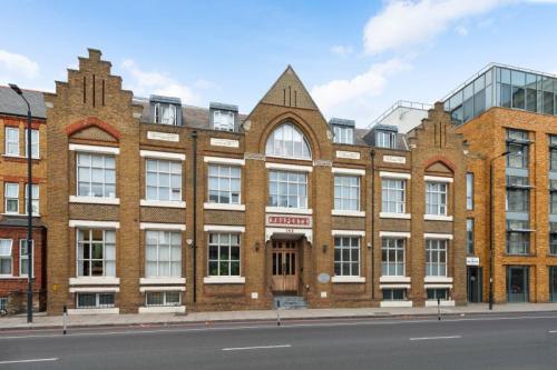 Mandeville Courtyard, 142 Battersea Park Road, Battersea, London, SW11