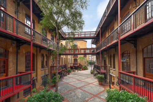 Mandeville Courtyard, 142 Battersea Park Road, Battersea, London, SW11