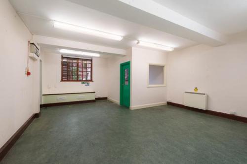 Mandeville Courtyard, 142 Battersea Park Road, Battersea, London, SW11