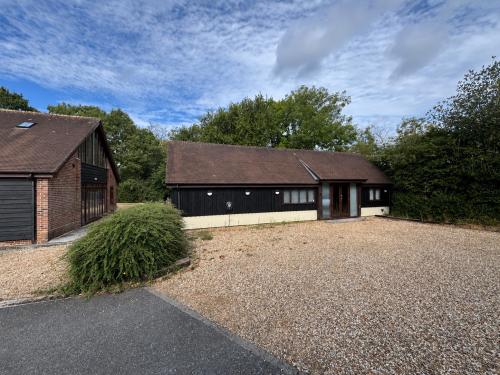 Unit 1, Manor Farm Office Park, Flexford Road, Baddesley, Southampton, SO52