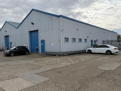 Unit 1A Warren House, Gatehouse Way, Aylesbury, HP19