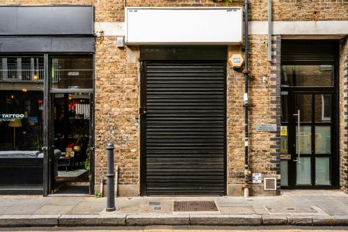 Unit 4D, 63-65 Princelet Street, Spitalfields, London, E1