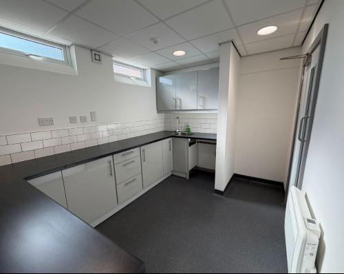 Unit 27, Haydock Industrial Estate, Haydock, WA11