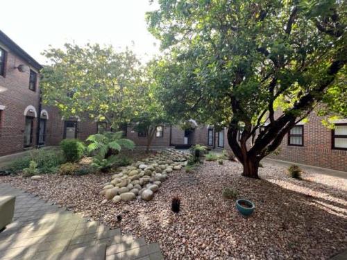 Unit 8 The Courtyard, Meadowbank, Furlong Road, Bourne End, SL8