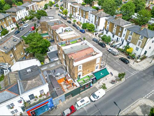 The Talbot, 109 Mortimer Road, De Beauvoir Town, London, N1