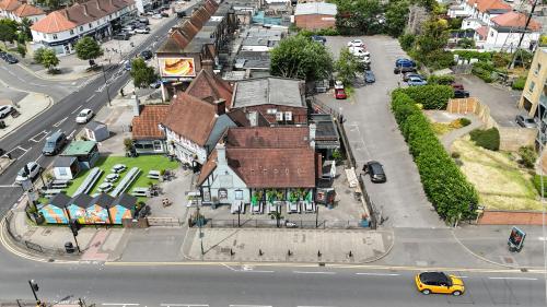 The George Staples, 273 Blackfen Road, Sidcup, DA15