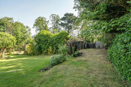 17/19, Roxborough Park, Harrow, HA1