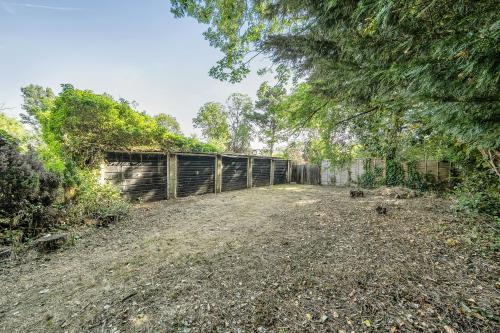 17/19, Roxborough Park, Harrow, HA1