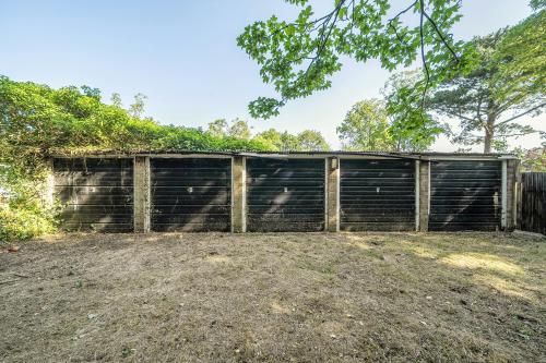 17/19, Roxborough Park, Harrow, HA1