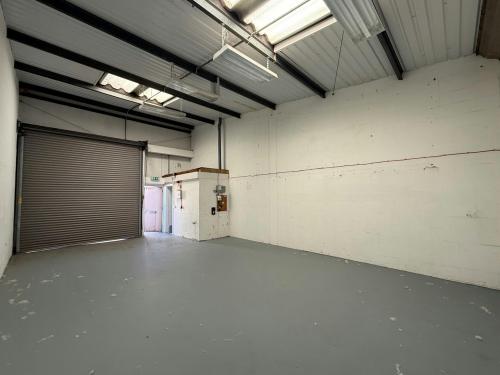 Unit 5, River Ray Industrial Estate, Barnfield Road, Swindon, SN2