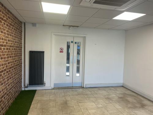 Unit 2, Oakhurst Business Park, Wilberforce Way, Southwater, RH13