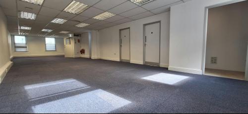 41 The Broadway, Ealing, London, W5