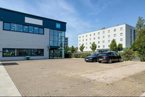 Unit G1, Fleets Corner, Poole, BH17