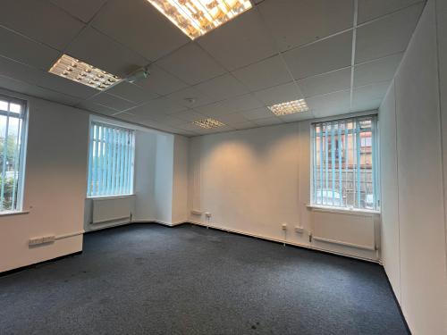Ardenham Court, Oxford Road, Aylesbury, HP19