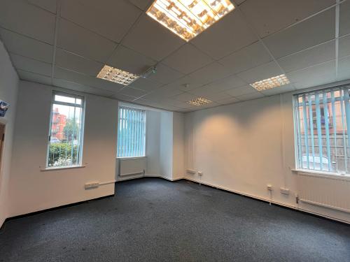 Ardenham Court, Oxford Road, Aylesbury, HP19
