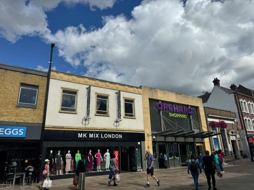 30/32 High Street The Orchards Centre, Dartford, DA1