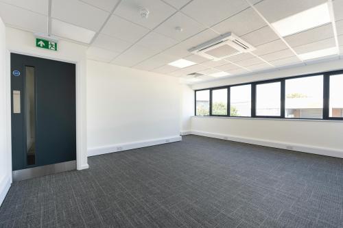 Unit 19, Trident Industrial Estate, Blackthorne Road, Colnbrook, SL3