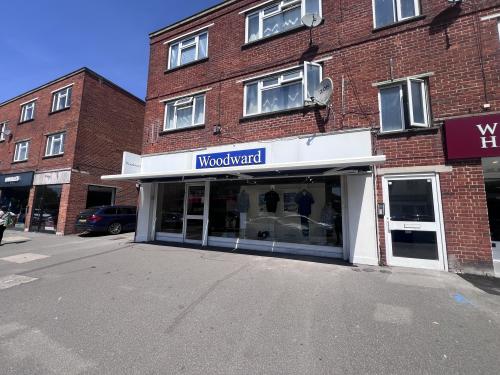 29 High Street, Banstead, SM7