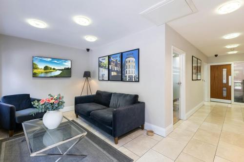 Riverside House, River Lawn Road, Tonbridge, TN9