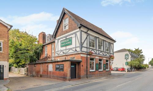 Ye Olde Black Horse, 43 Halfway Street, Lamorbey, Sidcup, DA15