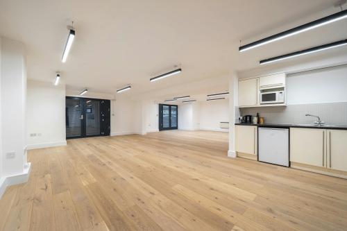 8 Waterson Street, Hoxton, London, E2
