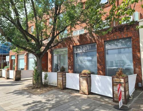 Yogahub, 48 & 50 Sheen Lane, East Sheen, London, SW14